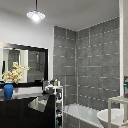 Neptune Homestay szállás Villeneuve-Loubet
